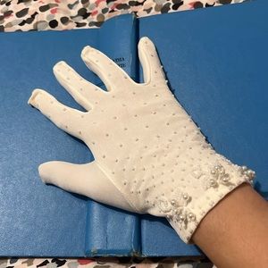 Vintage Ivory Stretch Nylon Gloves with Floral Embellishment Beading